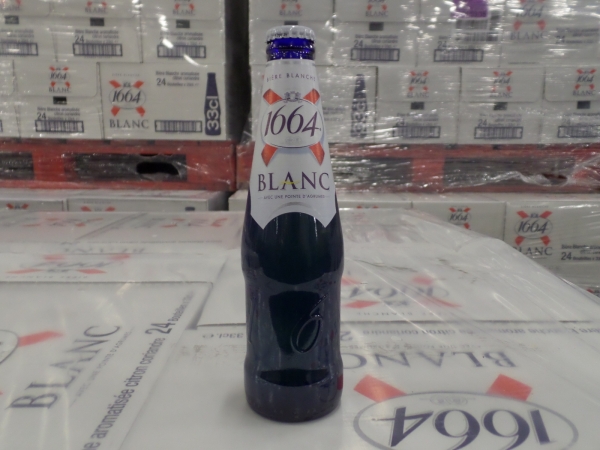 Kronenbourg 1664 Blanc Beer in Blue 25cl and 33cl Bottles and 500cl Cans